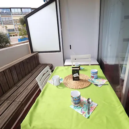 Avec Terrasse Et Parking Au Grau-du-roi - Fr-1-307-256 Apartment Le Grau-du-Roi
